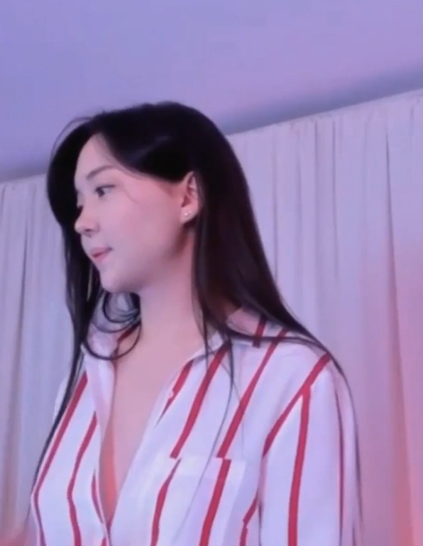 推特U_needed_me私房视频33部36.3G蜜桃臀太顶了