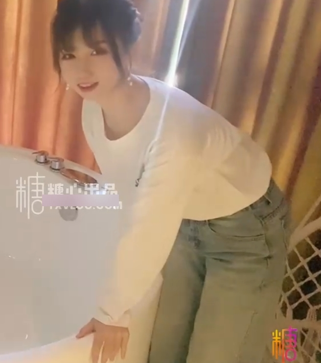 糖心小桃酱绝密展示51V36G蜜桃臀收藏