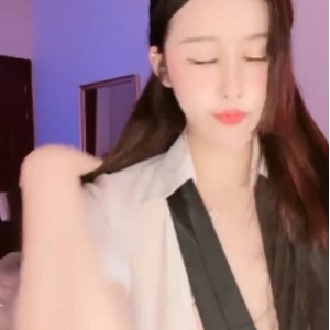 半糖奶油草莓舞蹈合集60部38G身材炸裂