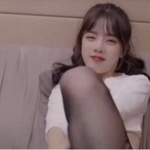 果冻传媒潘甜甜三部密室大戏合集2.65G浴室名场面