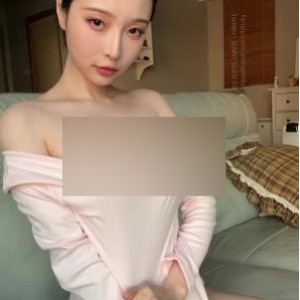 Jenny孙禾颐1.12G私房劲爆合集推特圈15部太销魂