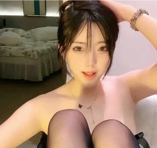 YOSHIKI_蜜桃臀热舞视频88部推特50G