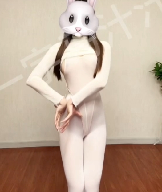 福利站汁汁小杏仁超火辣舞蹈合集85部20.8G