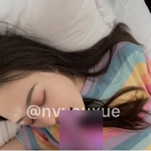 推特潇潇女友视频合集20V9G太诱人