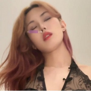 推特是桃子吖伪娘互动优质1部412M