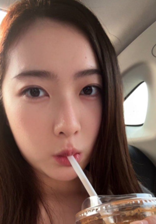 电报王美昕白x彤杜若凝互动合集11V37P1.67G黑丝教学