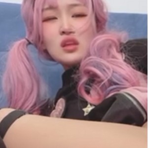 推特小鹿酱福利姬视频26G3压缩包优质珍藏