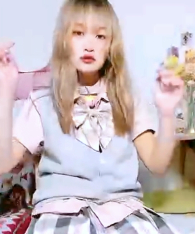 推特小鹿酱福利姬视频26G3压缩包优质珍藏