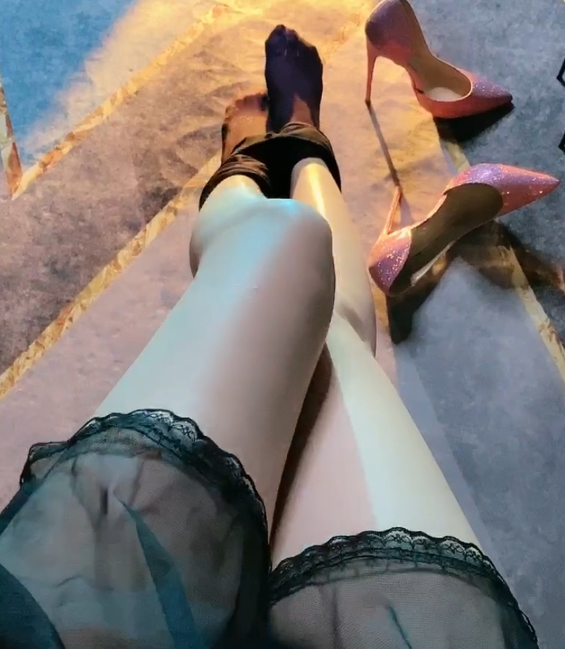 劲爆谜丝媛媛易直播热舞视频108部19G