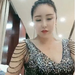 推特蜜桃御姐热舞28部15G优质