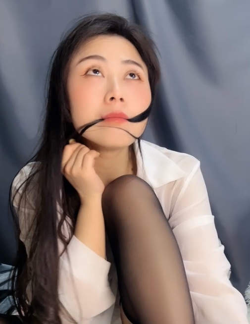 推特绫家小姐姐美腿诱惑私拍66部82.5G