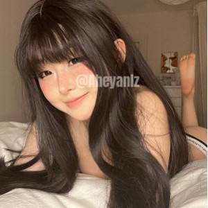 噗噗阿黑颜49部3.1G福利姬合集推特展示