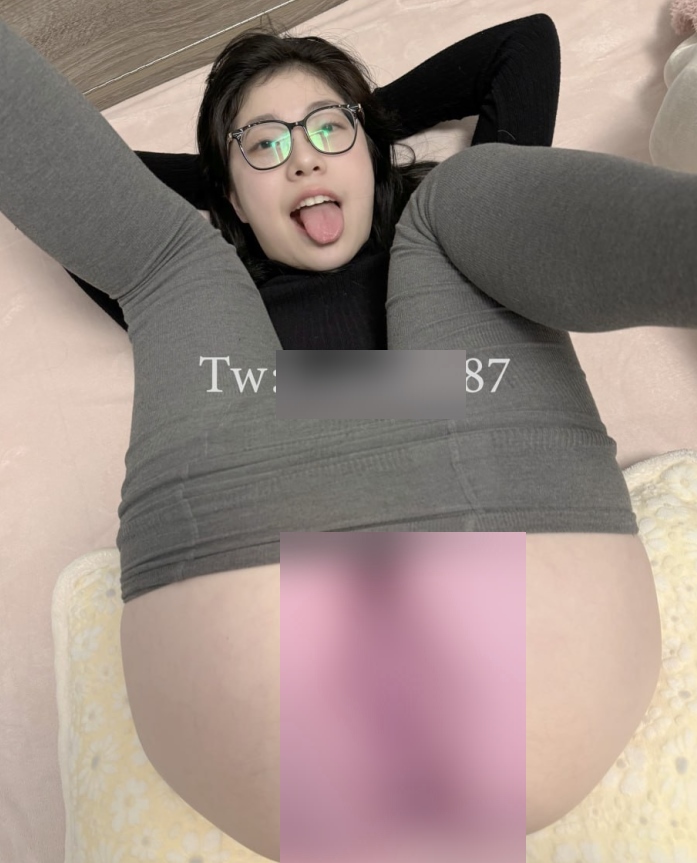 推特秦嘉倪胖臀互动视图24V650MB蜜桃诱惑